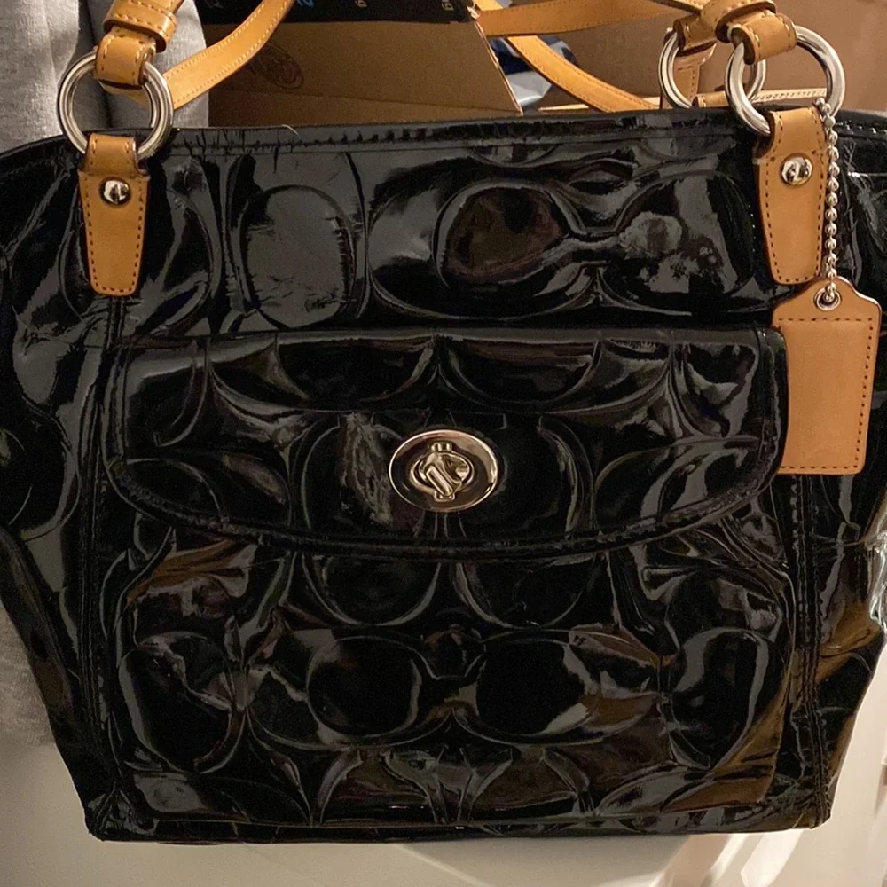 Preloved Coach Embossed Patent Leather Madison Tote - Picture 8 of 13